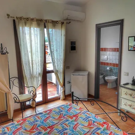 Appartamento STELLA DORADA VACANZE 4 POSTI LETTO con clima, parcheggio, bagno privato in ogni camera Castiadas