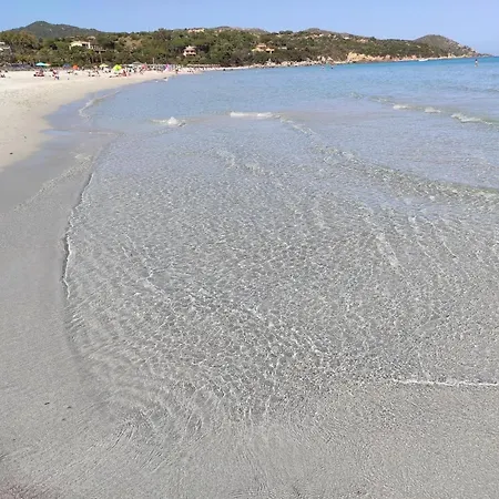 STELLA DORADA VACANZE 4 POSTI LETTO con clima, parcheggio, bagno privato in ogni camera Appartamento