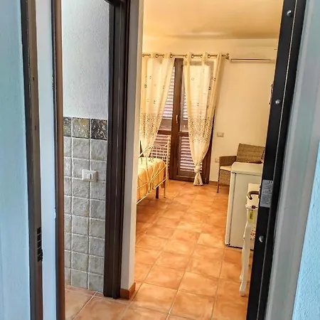 STELLA DORADA VACANZE 4 POSTI LETTO con clima, parcheggio, bagno privato in ogni camera Appartamento